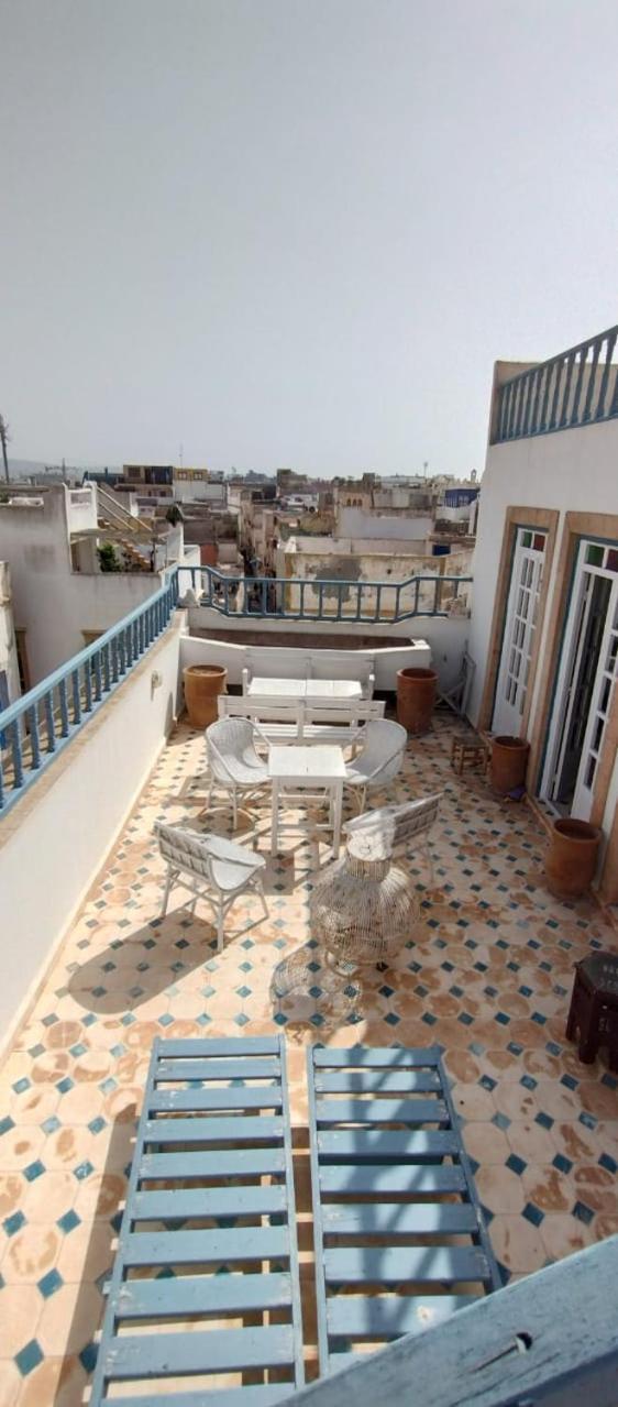 Riad L'Ostale Есувейра Екстериор снимка